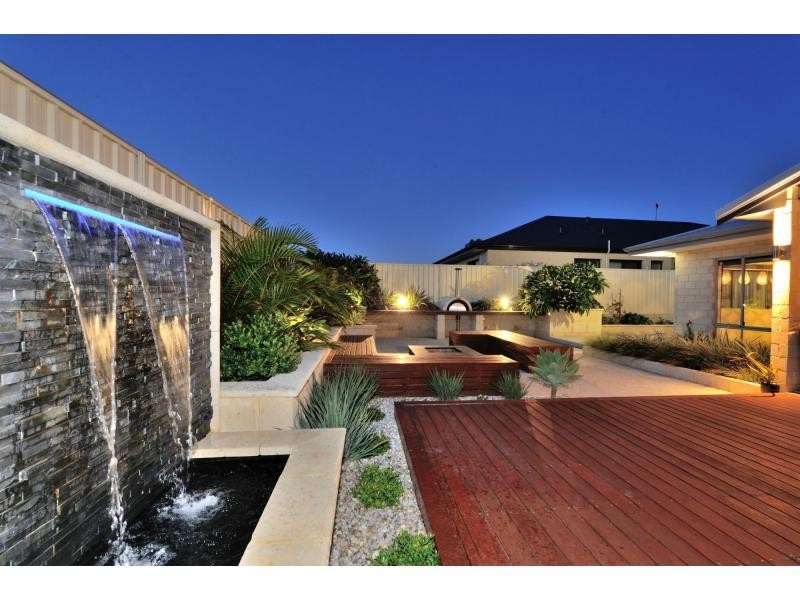 23 Victor Drive, Madora Bay WA 6210