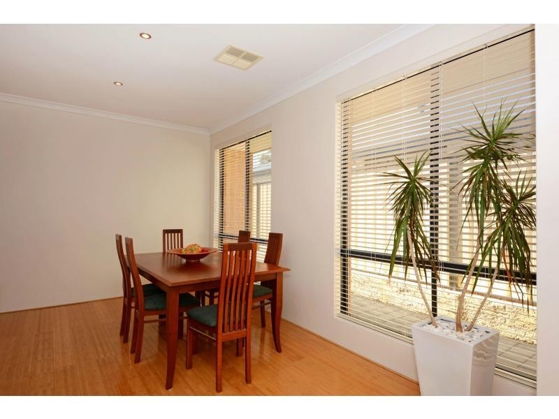 10 Dulles Way, Clarkson WA 6030