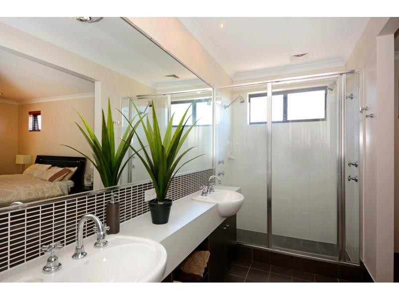 10 Dulles Way, Clarkson WA 6030