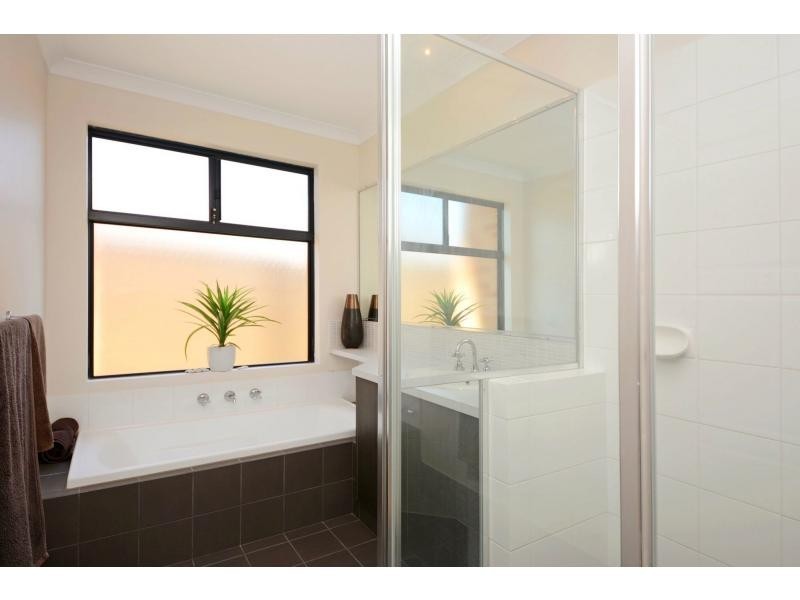 10 Dulles Way, Clarkson WA 6030