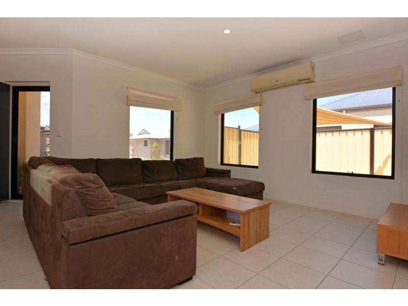 47 Oakpark Green, Clarkson WA 6030