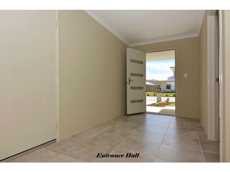 18 Kendari Road, Clarkson WA 6030