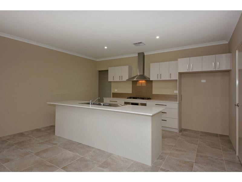 18 Kendari Road, Clarkson WA 6030