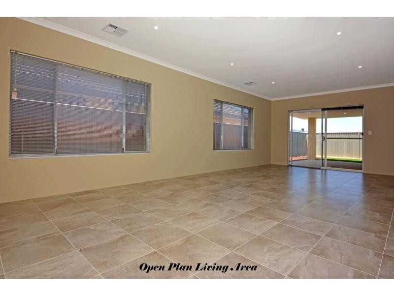 18 Kendari Road, Clarkson WA 6030