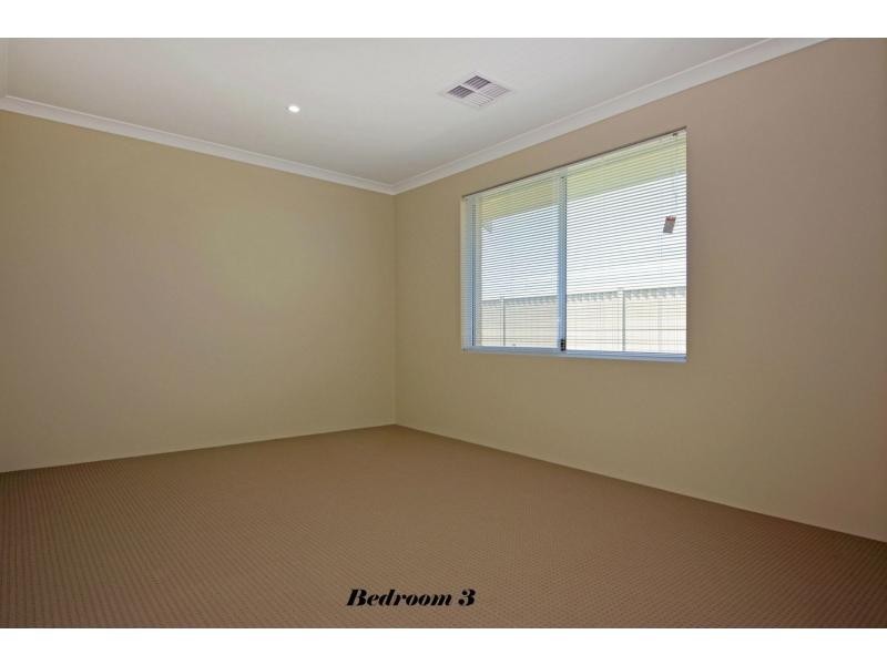 18 Kendari Road, Clarkson WA 6030