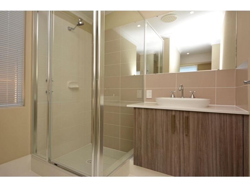 18 Kendari Road, Clarkson WA 6030