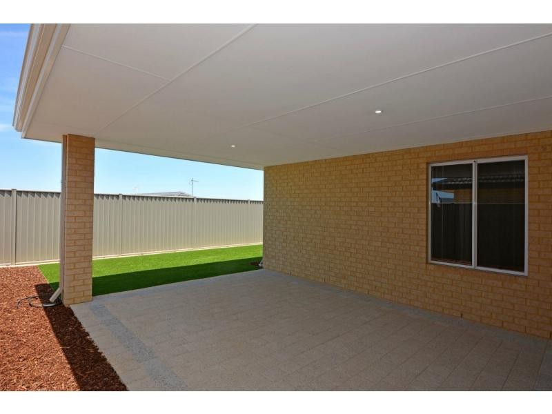 18 Kendari Road, Clarkson WA 6030