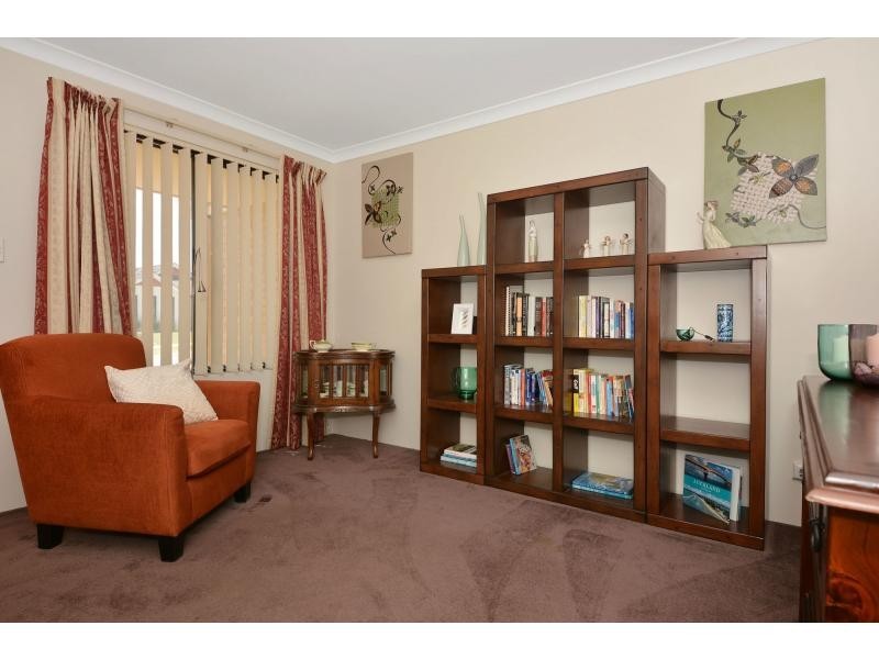 16 Hacienda Drive, Clarkson WA 6030