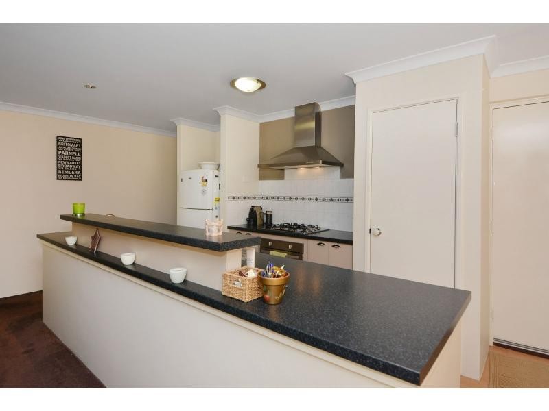 16 Hacienda Drive, Clarkson WA 6030