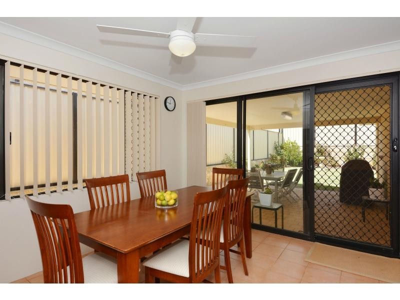 16 Hacienda Drive, Clarkson WA 6030