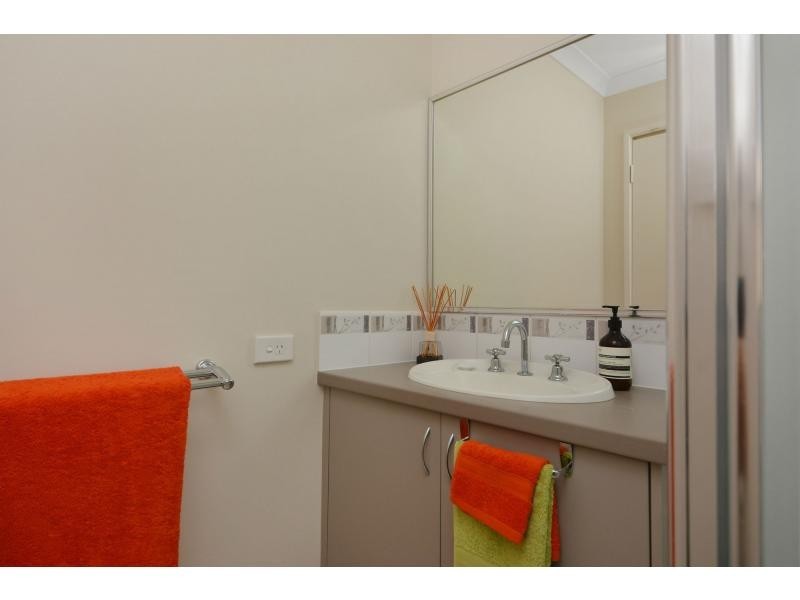 16 Hacienda Drive, Clarkson WA 6030