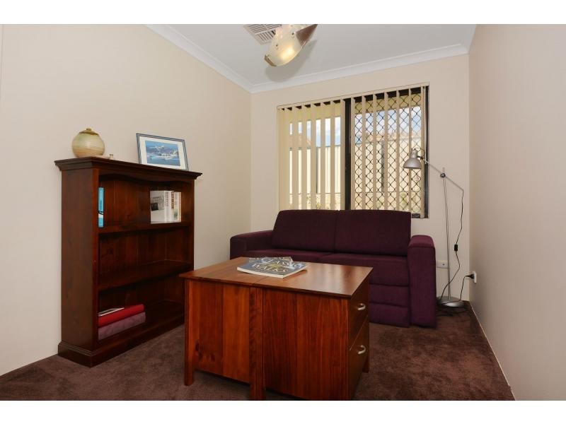 16 Hacienda Drive, Clarkson WA 6030