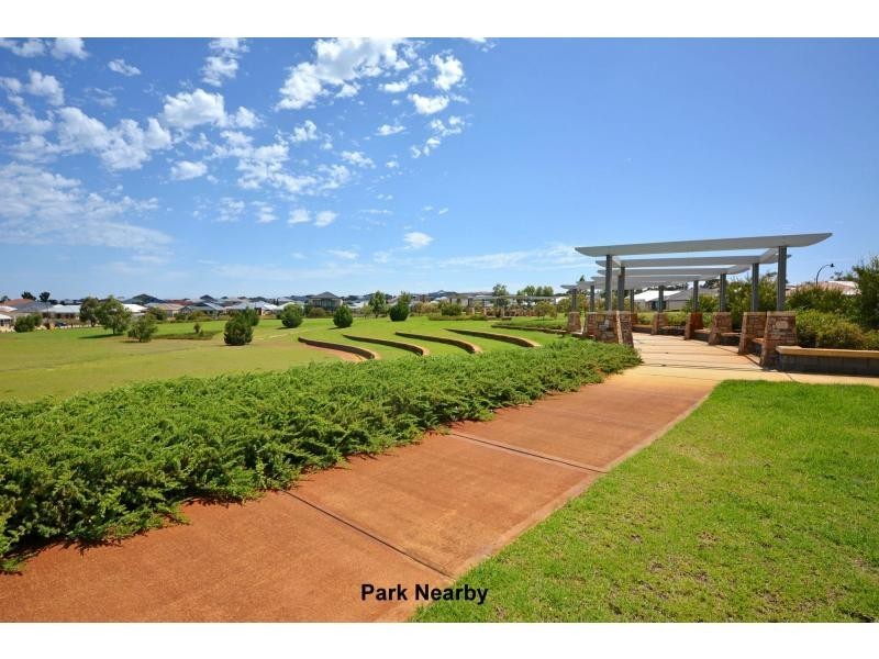 16 Hacienda Drive, Clarkson WA 6030