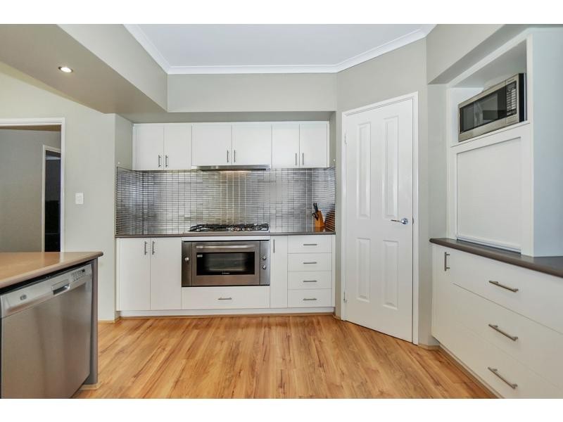 16 Armand Drive, Aubin Grove WA 6164