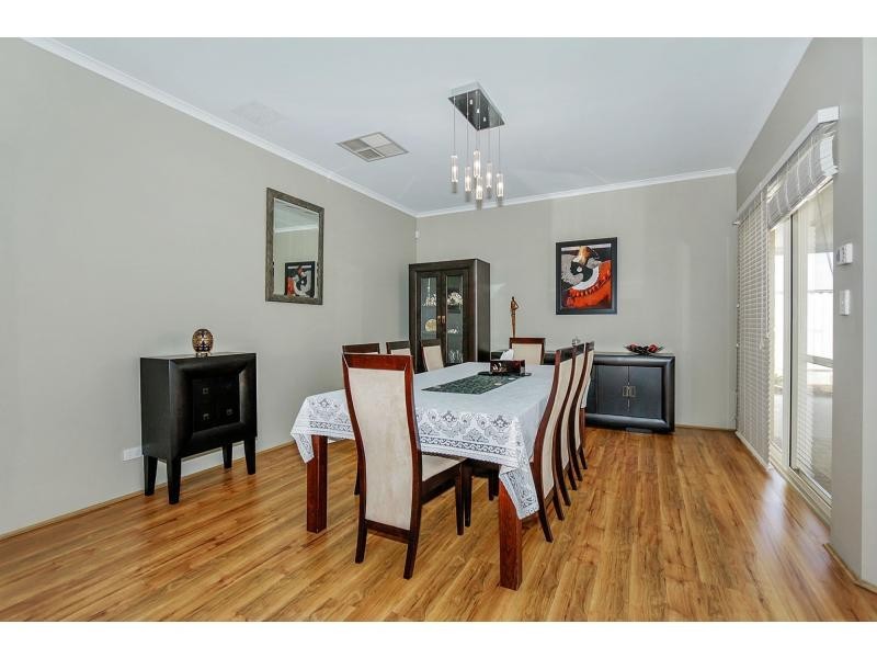 16 Armand Drive, Aubin Grove WA 6164