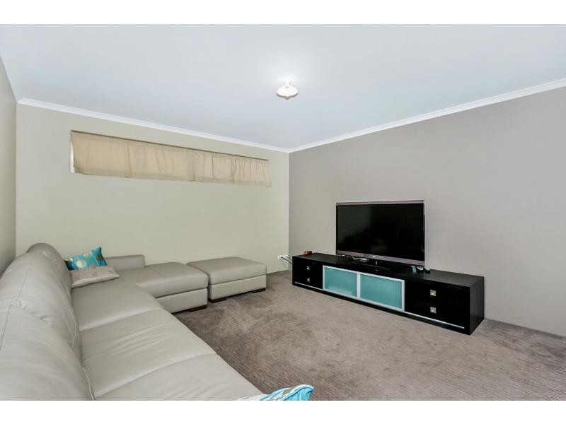 16 Armand Drive, Aubin Grove WA 6164