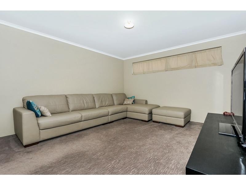 16 Armand Drive, Aubin Grove WA 6164