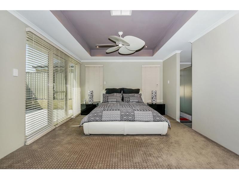 16 Armand Drive, Aubin Grove WA 6164