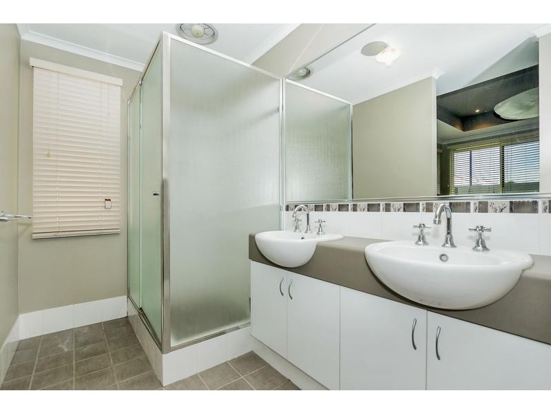 16 Armand Drive, Aubin Grove WA 6164