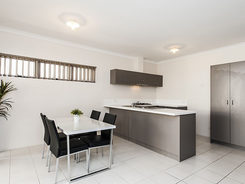 66B Amherst Road, Canning Vale WA 6155