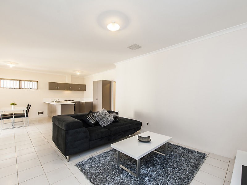 66B Amherst Road, Canning Vale WA 6155