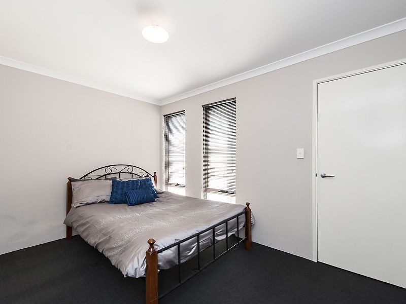 66B Amherst Road, Canning Vale WA 6155