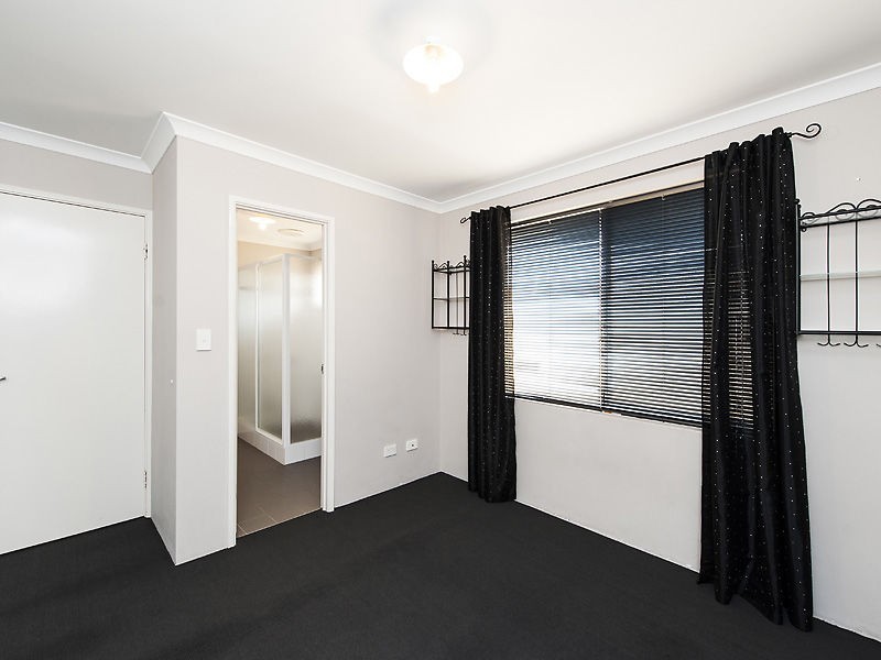66B Amherst Road, Canning Vale WA 6155