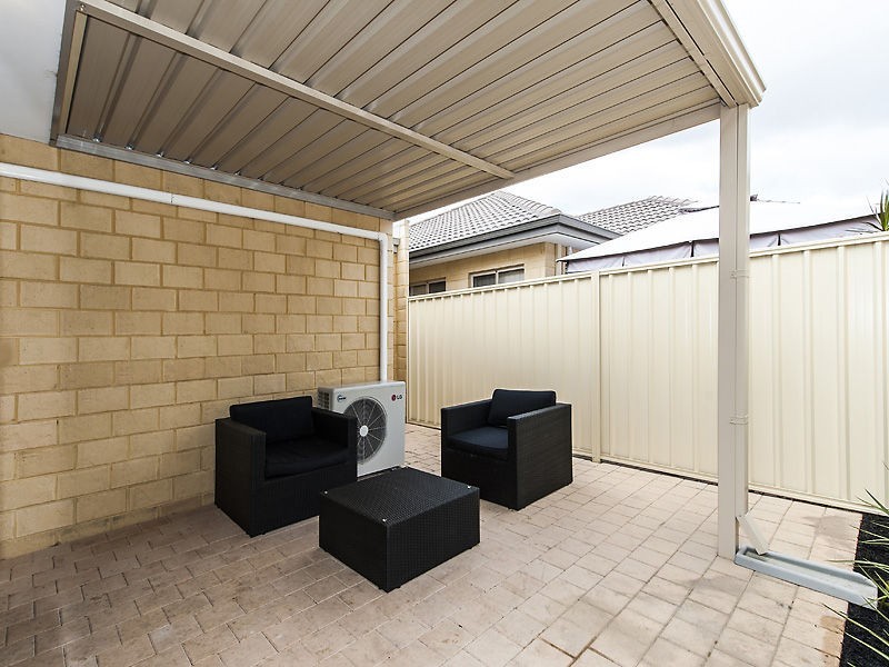 66B Amherst Road, Canning Vale WA 6155