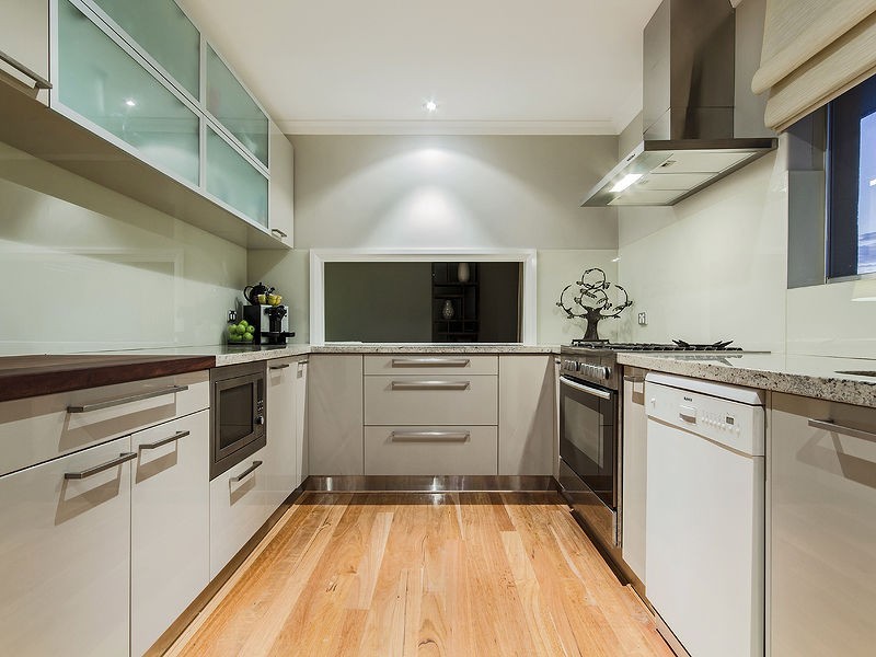 1 Harrison Street, Rockingham WA 6168