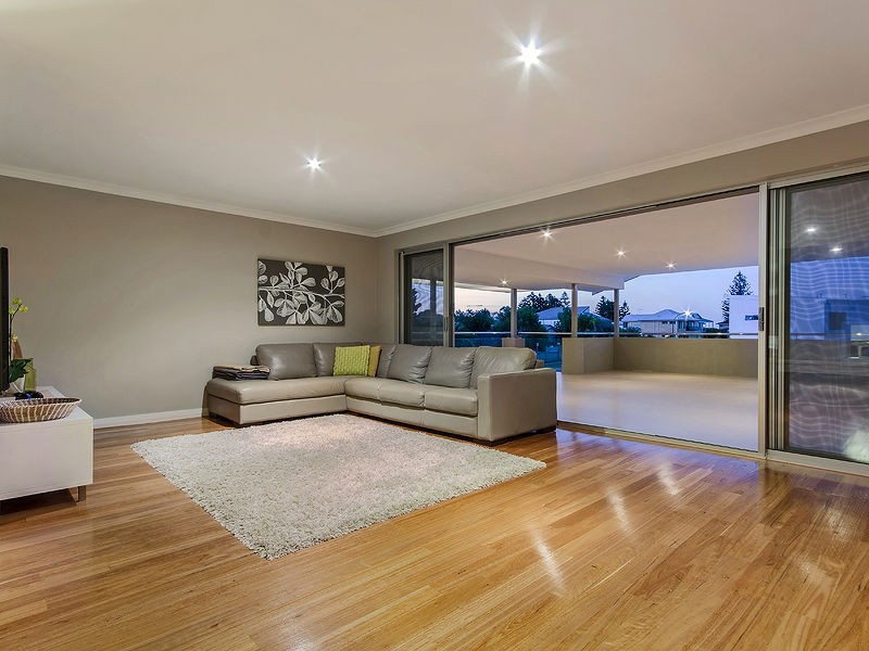 1 Harrison Street, Rockingham WA 6168