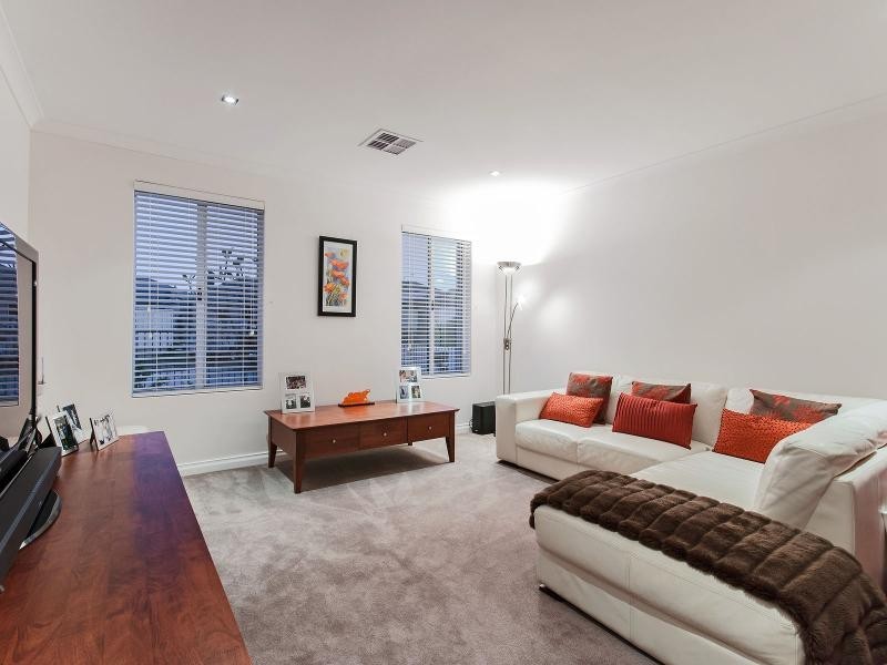 5 Dennis Retreat, Baldivis WA 6171