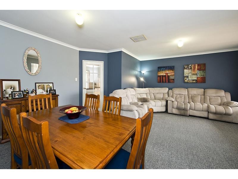 6 Feltbush Mews, Canning Vale WA 6155