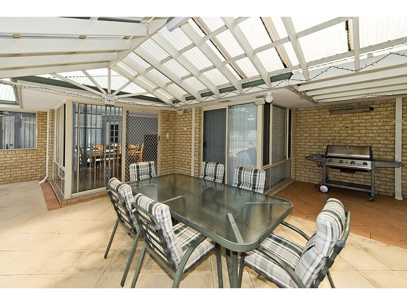 6 Feltbush Mews, Canning Vale WA 6155