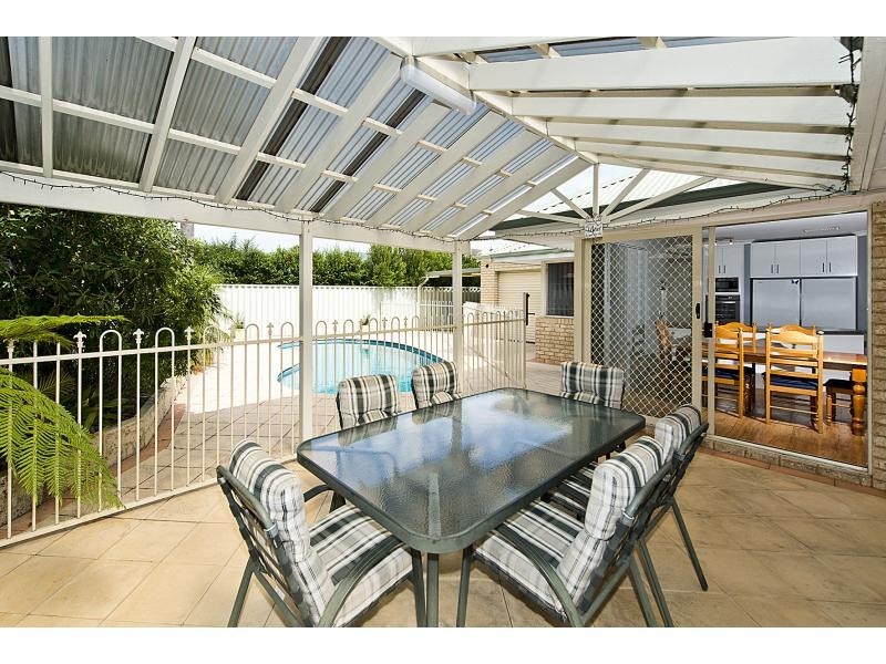 6 Feltbush Mews, Canning Vale WA 6155