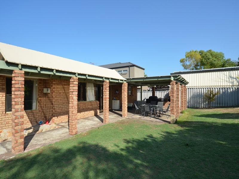 21 De Grey Court, Heathridge WA 6027