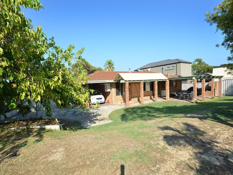 21 De Grey Court, Heathridge WA 6027