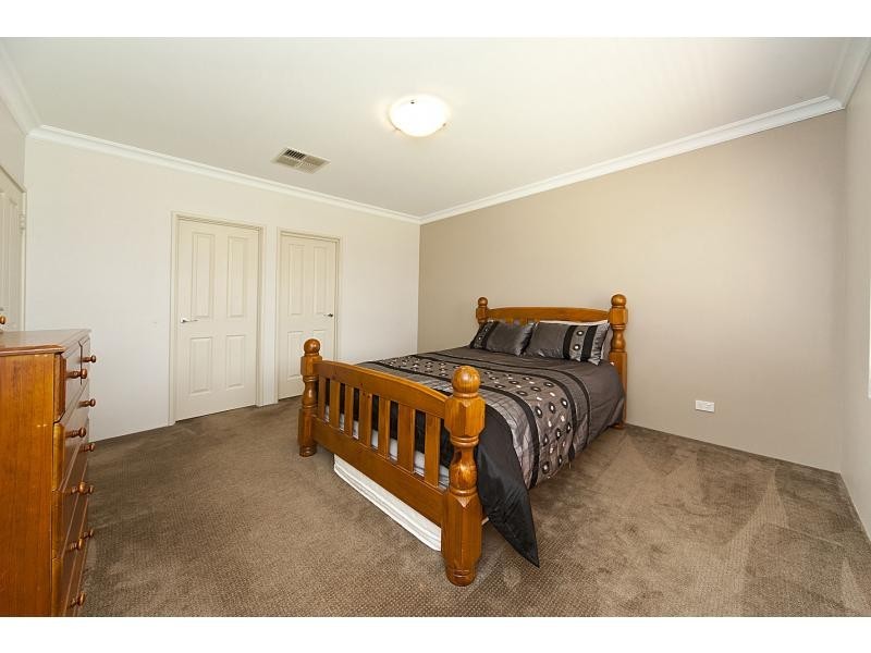 7 Hirundo Bend, Tapping WA 6065