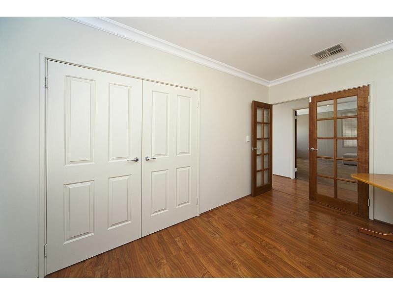 7 Hirundo Bend, Tapping WA 6065