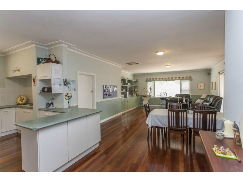 83 Lamond Street, Alfred Cove WA 6154