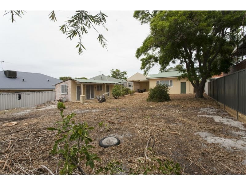 83 Lamond Street, Alfred Cove WA 6154