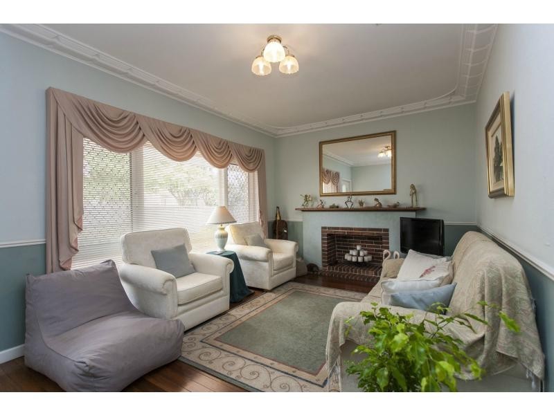 83 Lamond Street, Alfred Cove WA 6154