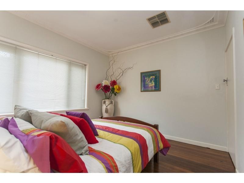 83 Lamond Street, Alfred Cove WA 6154