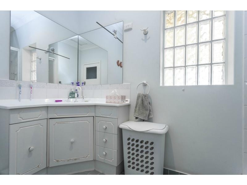 83 Lamond Street, Alfred Cove WA 6154