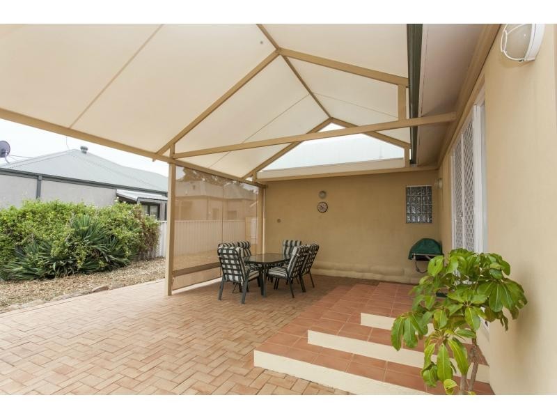 83 Lamond Street, Alfred Cove WA 6154