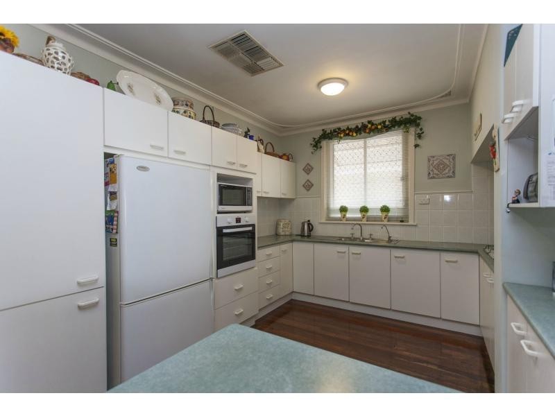 83 Lamond Street, Alfred Cove WA 6154