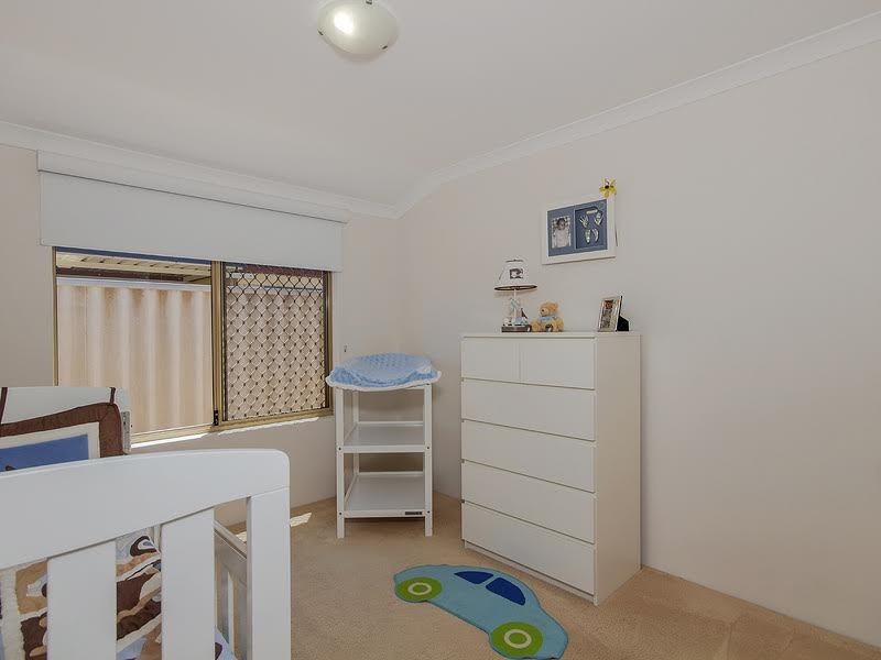 32 San Sebastian Boulevard, Port Kennedy WA 6172