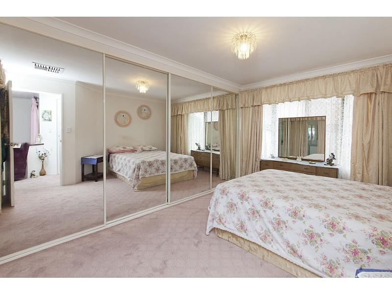 20 Walmer Place, Orelia WA 6167