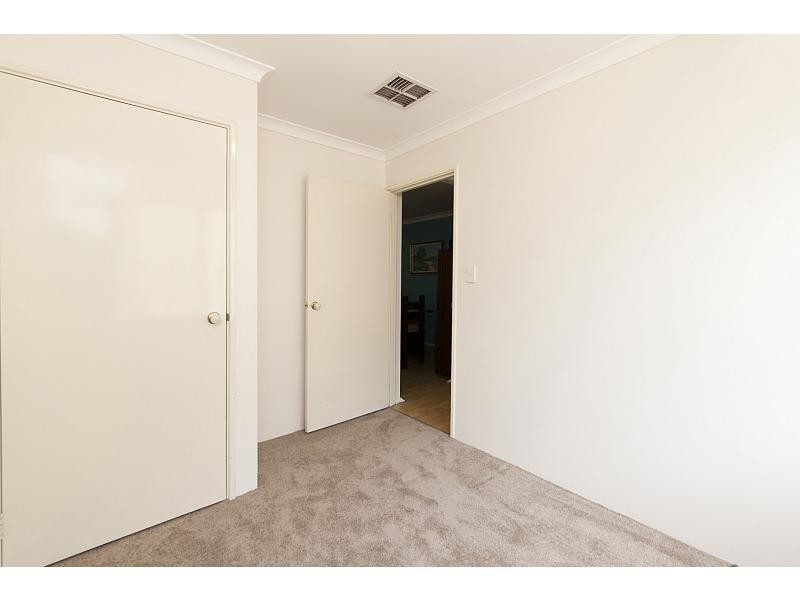 20 Walmer Place, Orelia WA 6167