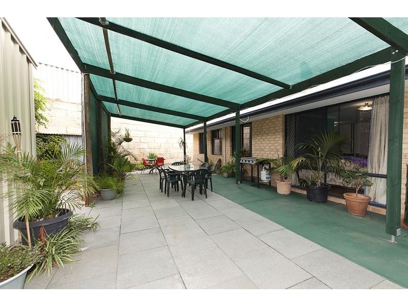 20 Walmer Place, Orelia WA 6167