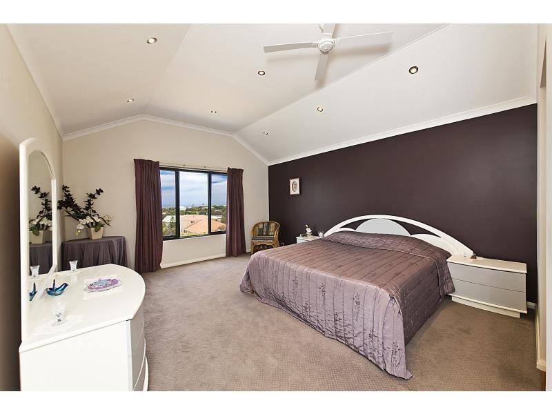 22 Endeavour Circle, Wannanup WA 6210
